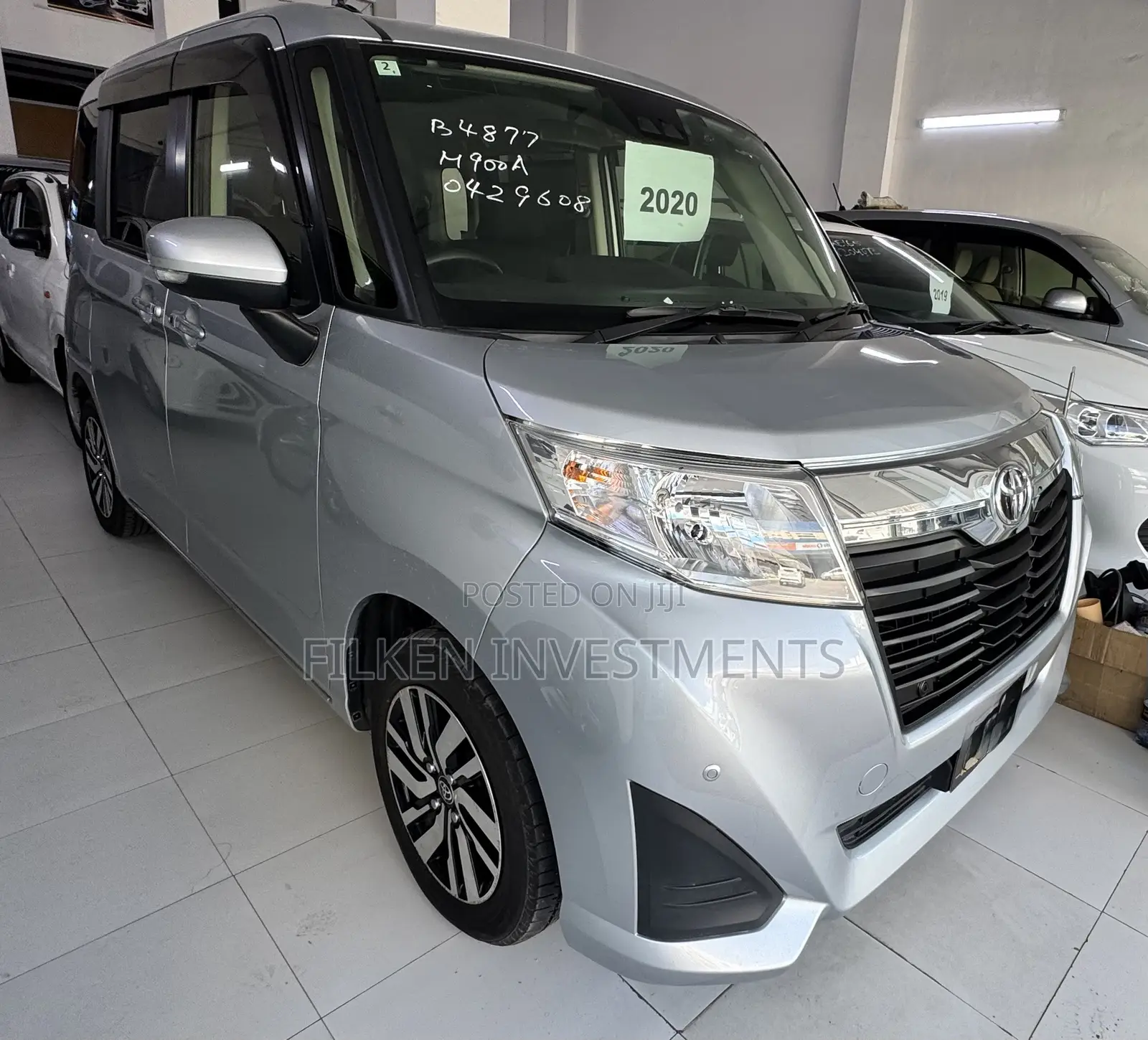 Toyota Roomy 1.0 FWD 2021 Silver