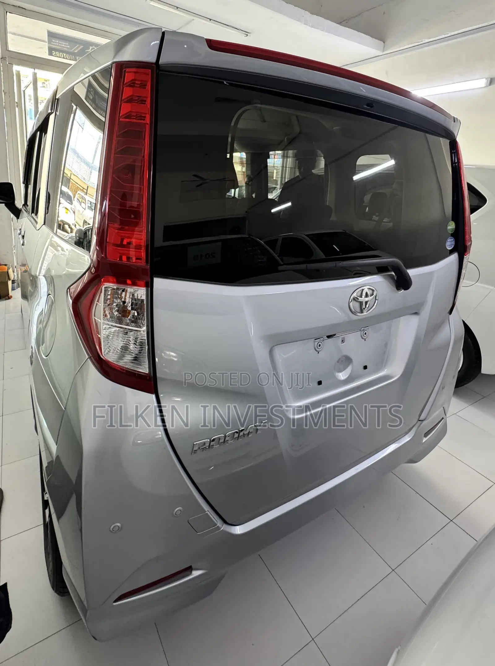 Toyota Roomy 1.0 FWD 2021 Silver