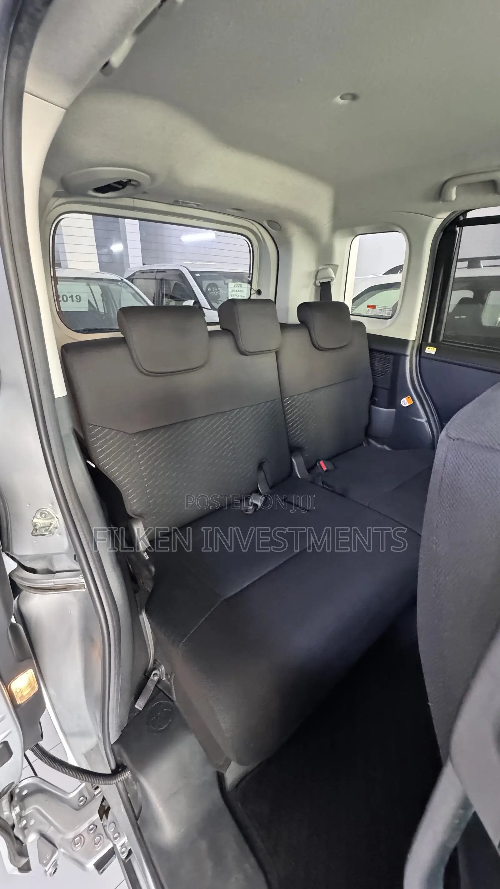 Toyota Roomy 1.0 FWD 2021 Silver
