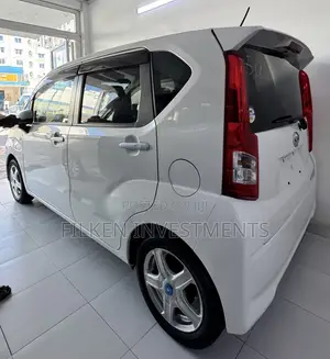 Daihatsu Move 2021 White