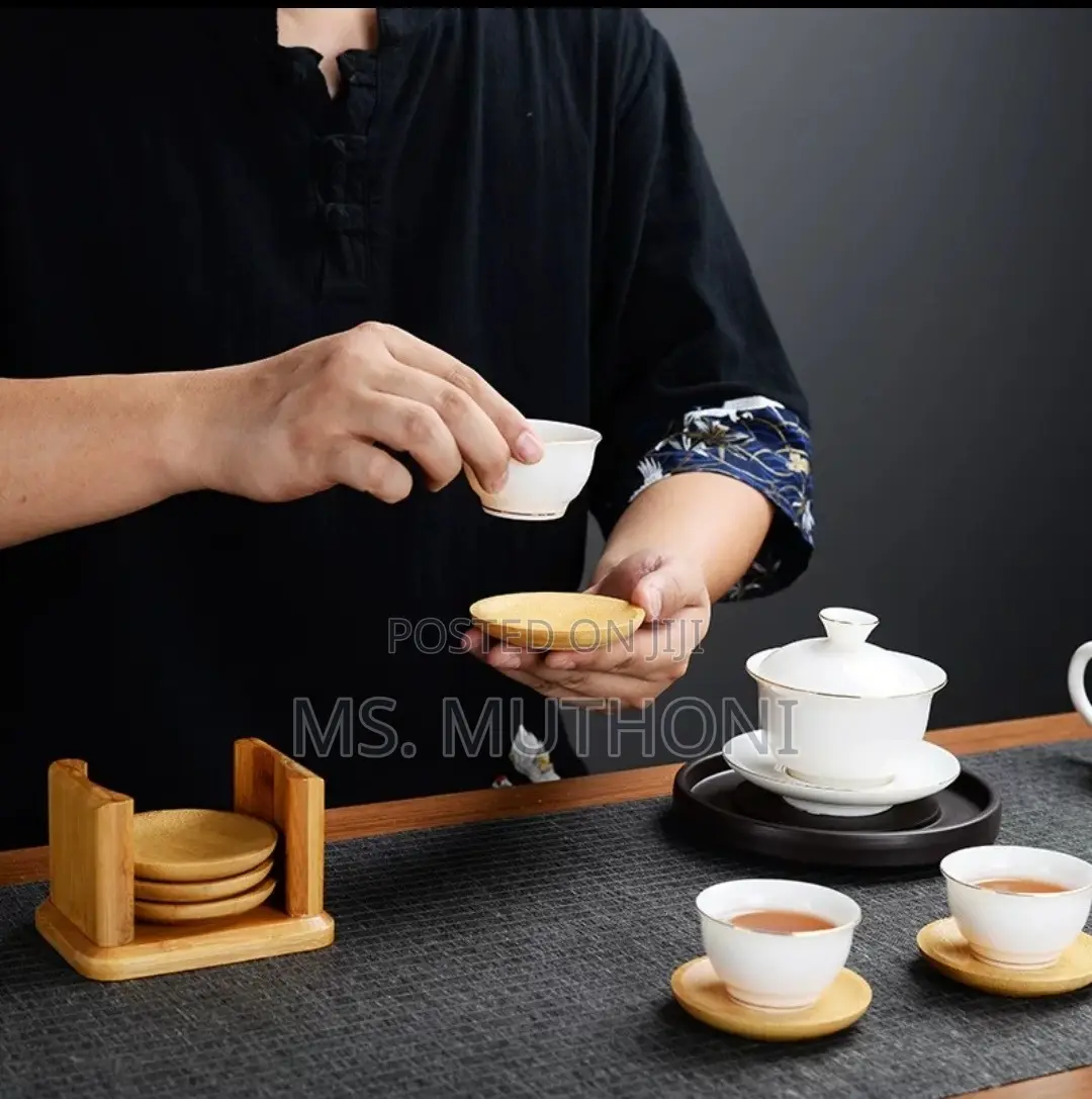 Stylish Bamboo Coaster Set*