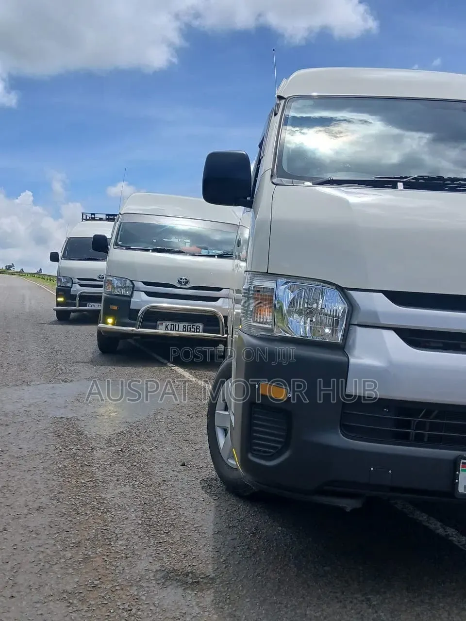 10, 14 18 Seater Vans for Hire Travelling as a Group