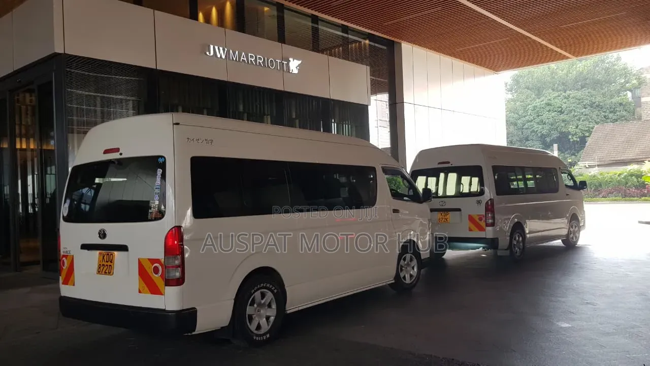 10, 14 18 Seater Vans for Hire Travelling as a Group