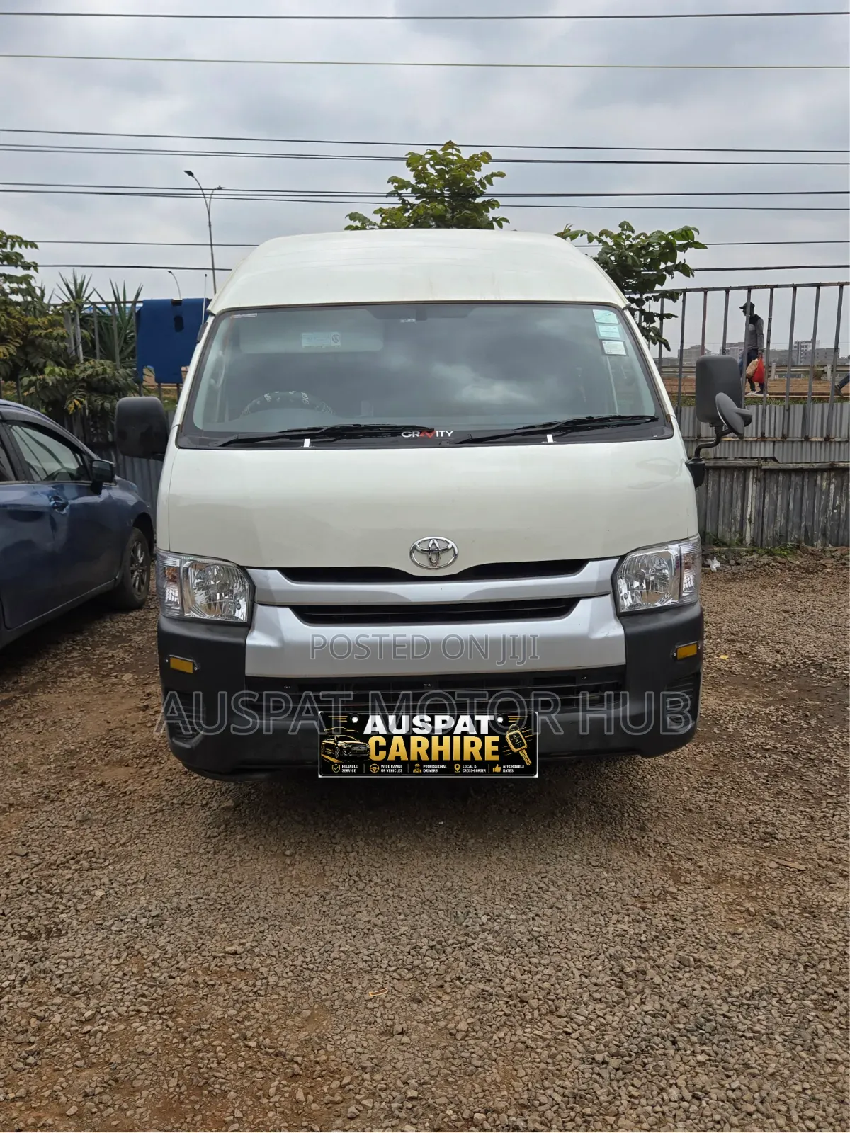 10, 14 18 Seater Vans for Hire Travelling as a Group