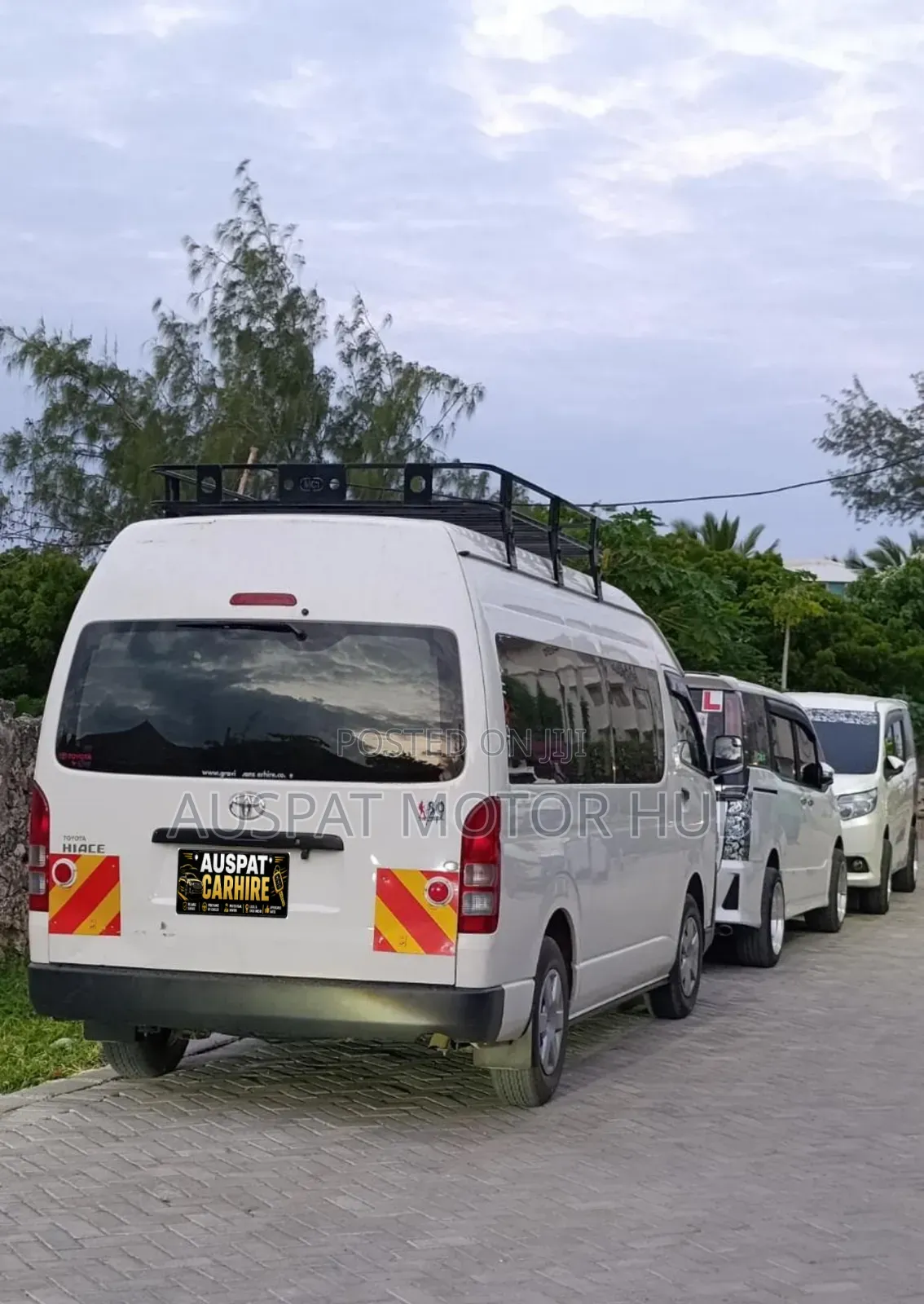 10, 14 18 Seater Vans for Hire Travelling as a Group