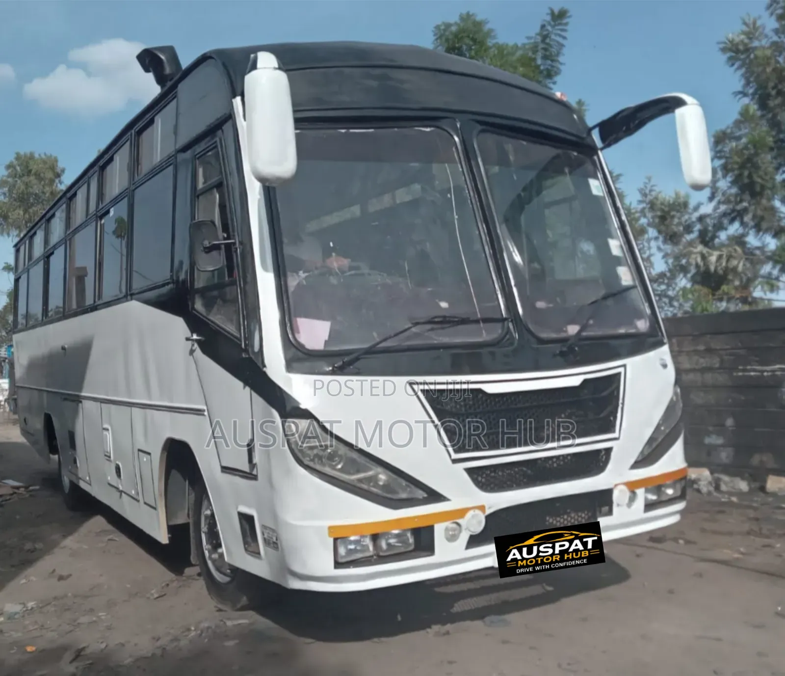 Luxury Bus Hire – Travel in Comfort Style!