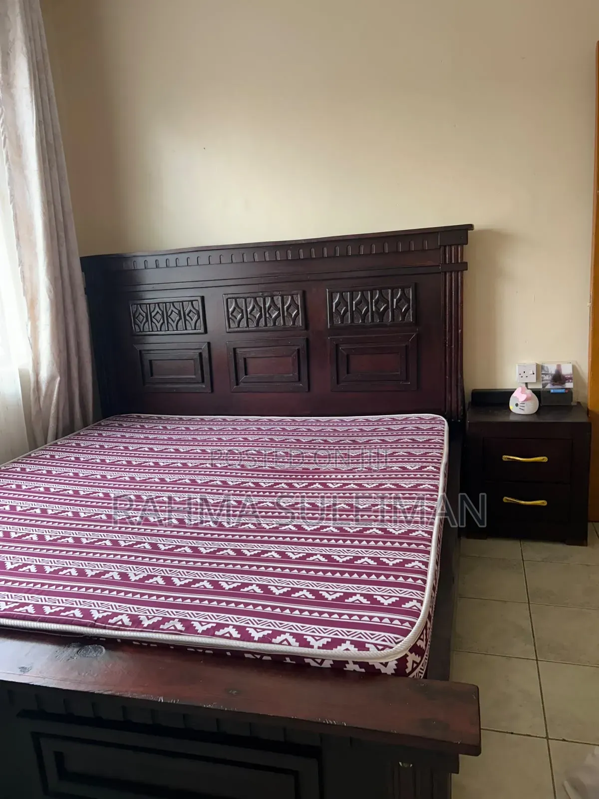 6'6 Bed Frame With 2 Side Drawers and Matress