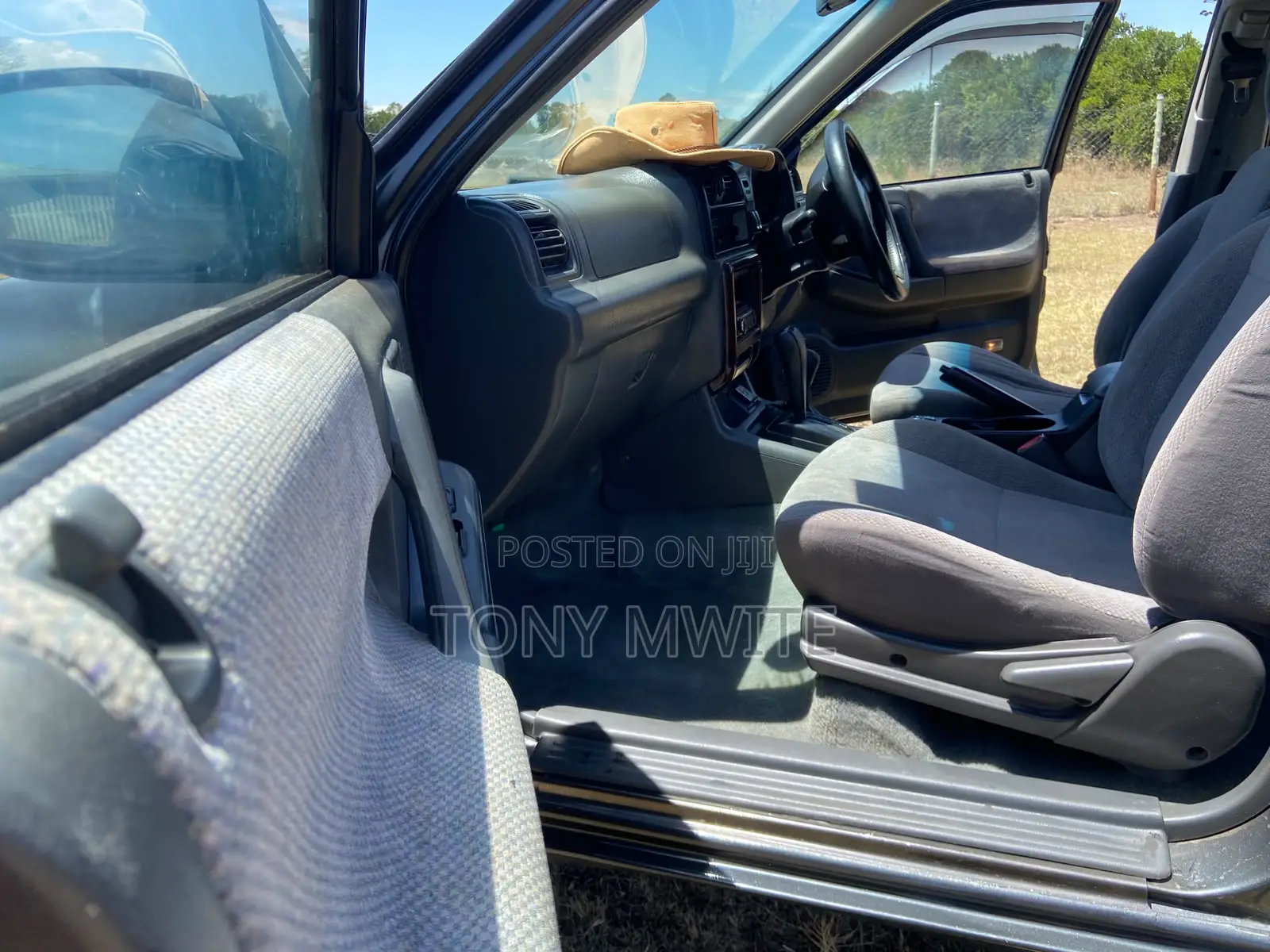 Isuzu Trooper 2000 Gray