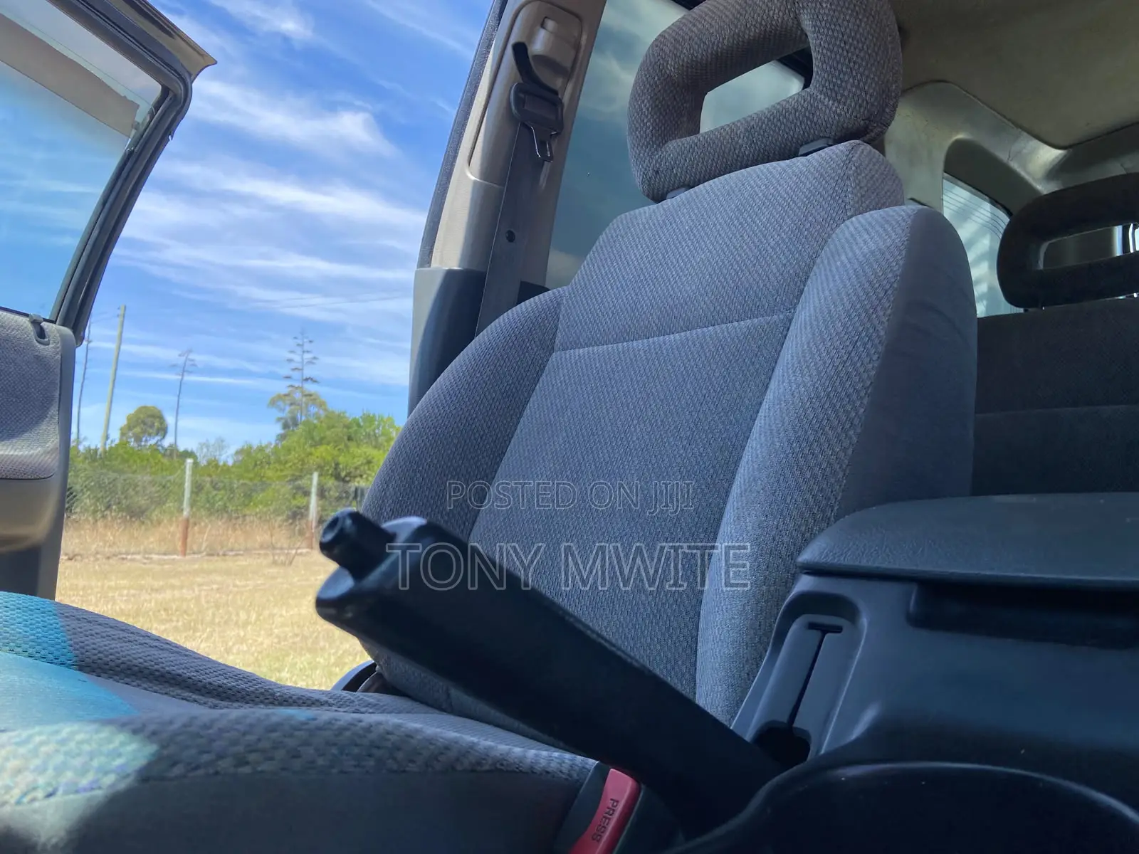Isuzu Trooper 2000 Gray