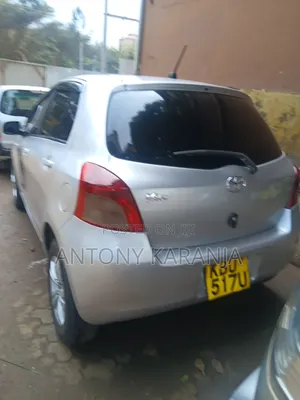 Toyota Vitz 1.0 FWD 5dr 2006 Silver