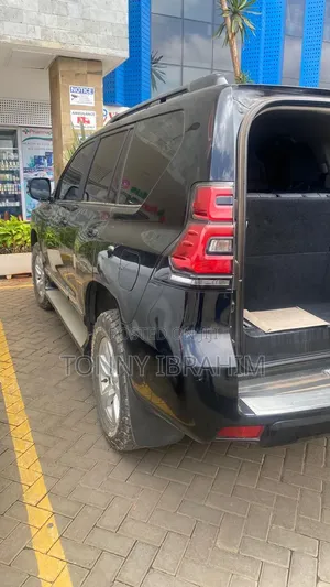 Toyota Land Cruiser Prado 2.7 2017 Black