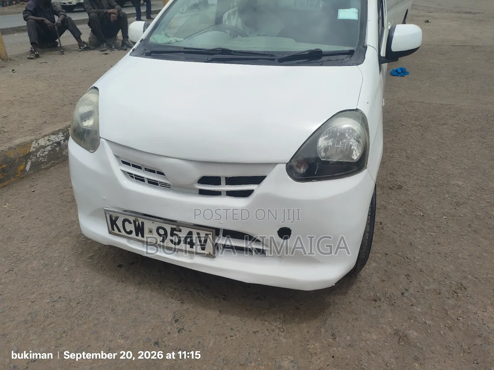 Daihatsu Mira 2012 White