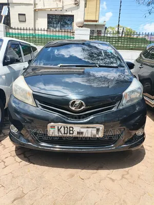 Toyota Vitz 2013 Black
