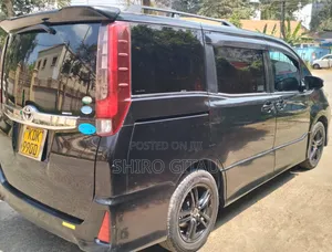 Toyota Noah 2015 Black