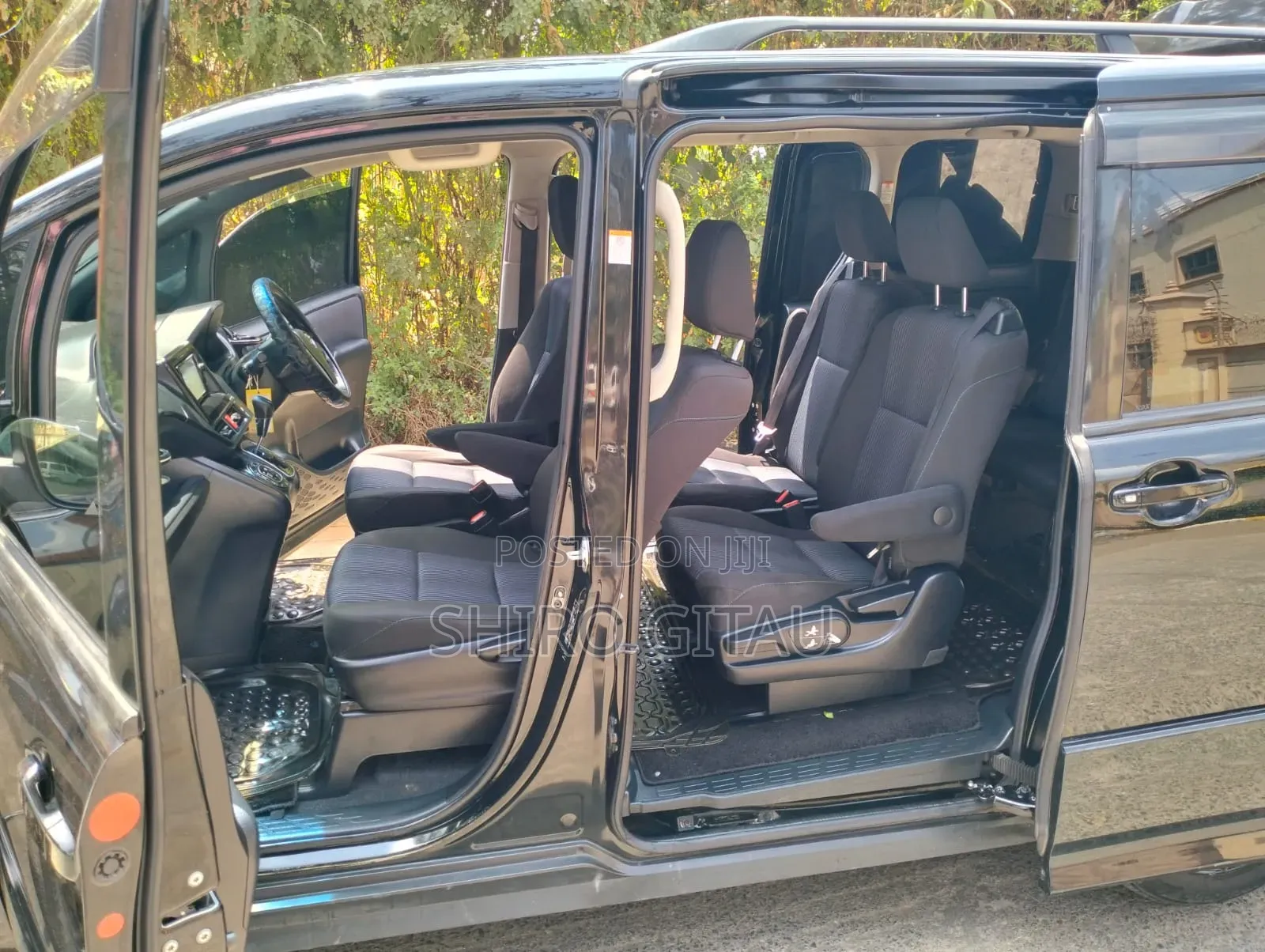 Toyota Noah 2015 Black