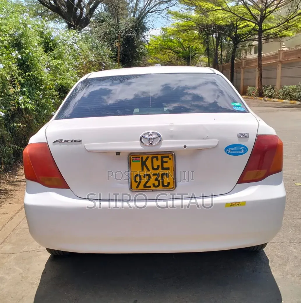 Toyota Axio 1.5 G 2WD 2010 White