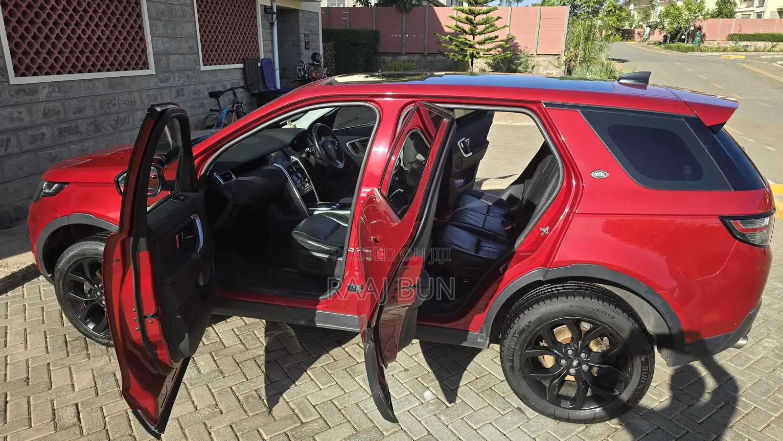Land Rover Discovery Sport 2018 Red
