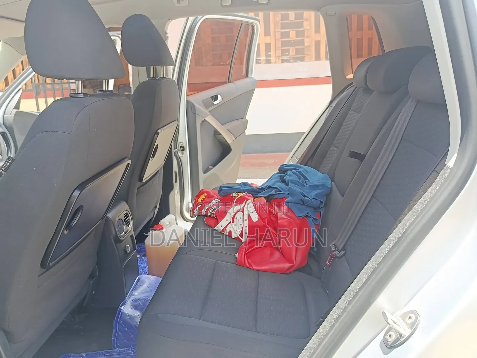 Volkswagen Tiguan S 2010 Silver