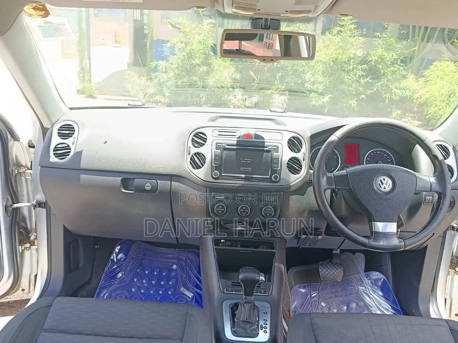 Volkswagen Tiguan S 2010 Silver
