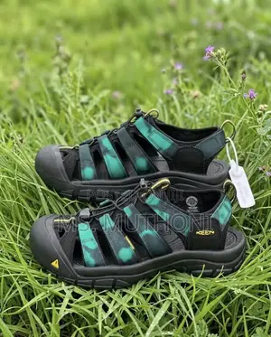Gradient Dark Olive Keen Hybrid Sandals