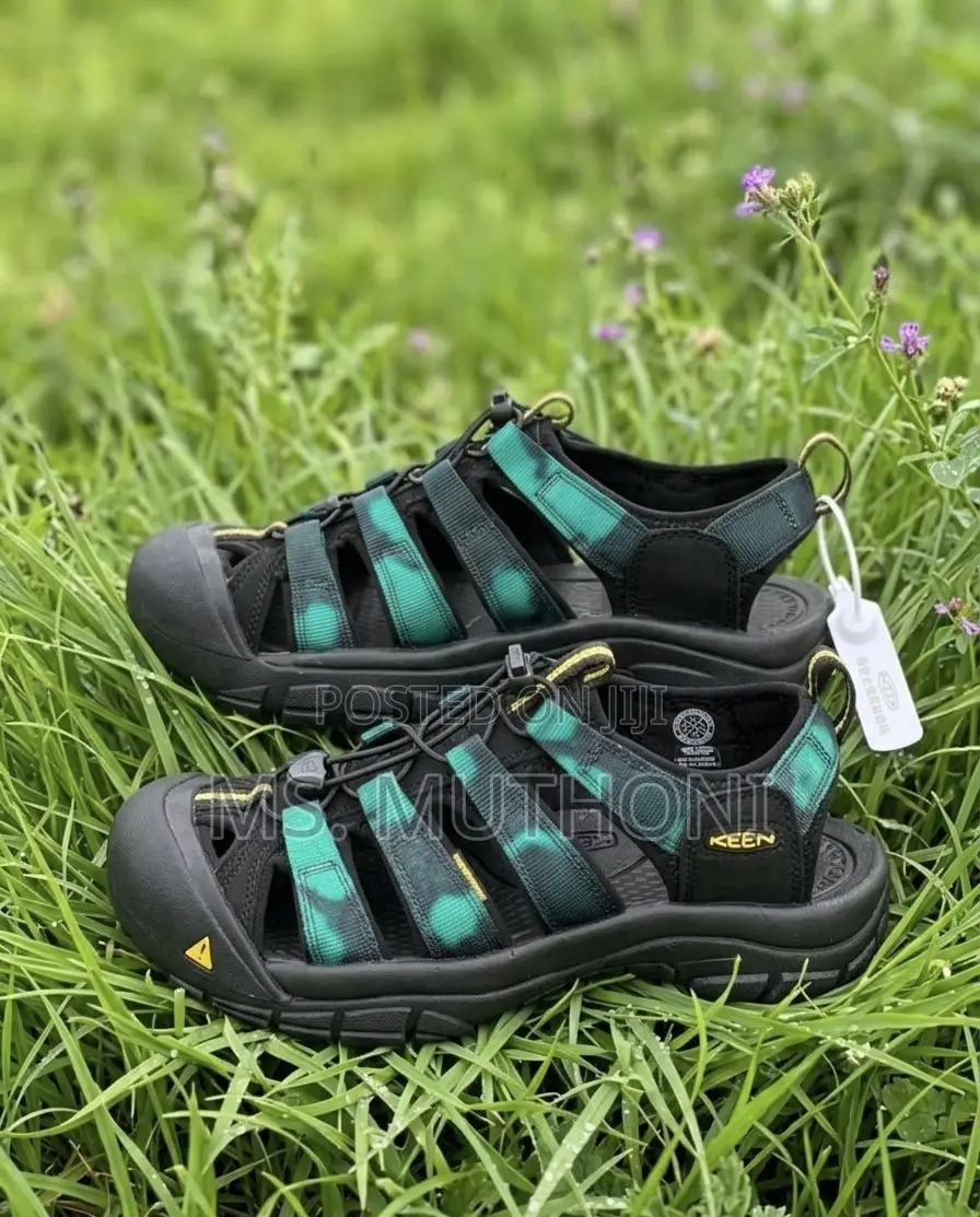 Gradient Dark Olive Keen Hybrid Sandals