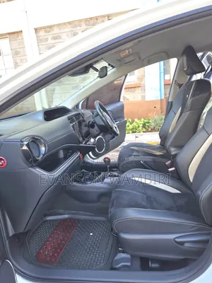 Toyota Aqua 2016 White