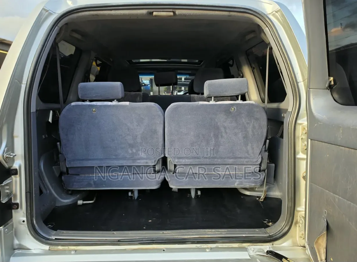 Toyota Land Cruiser Prado 2000 Silver