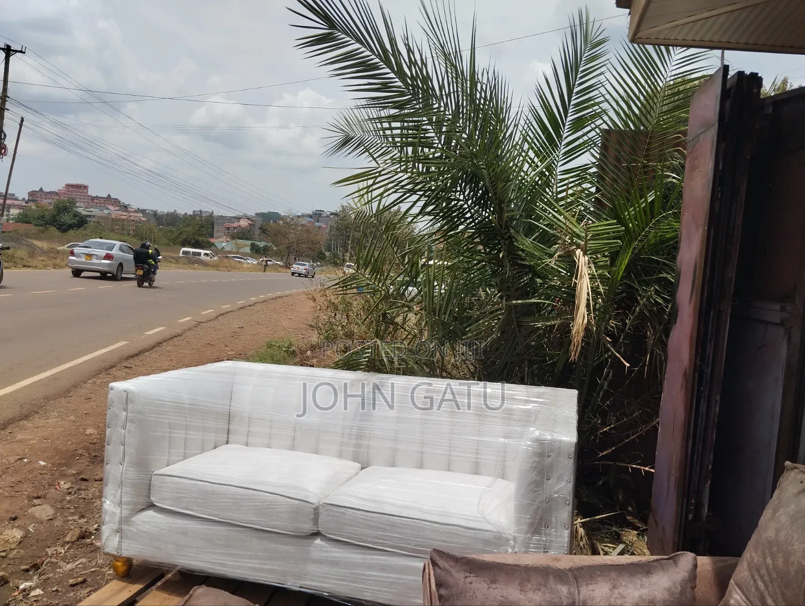 White Spring Cauch Sofa