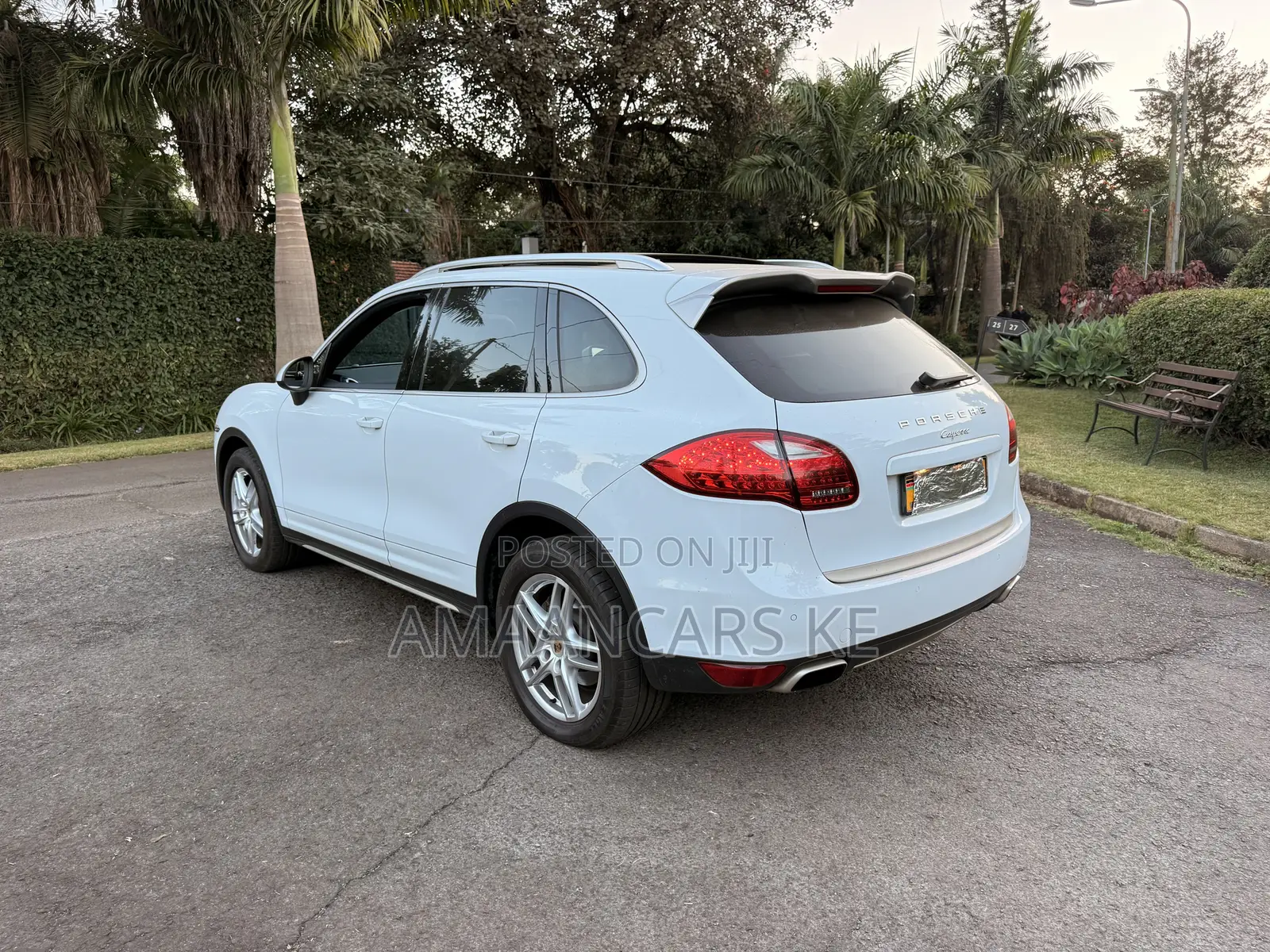 Porsche Cayenne 4dr SUV AWD (3.6L 6cyl 6M) 2014 White