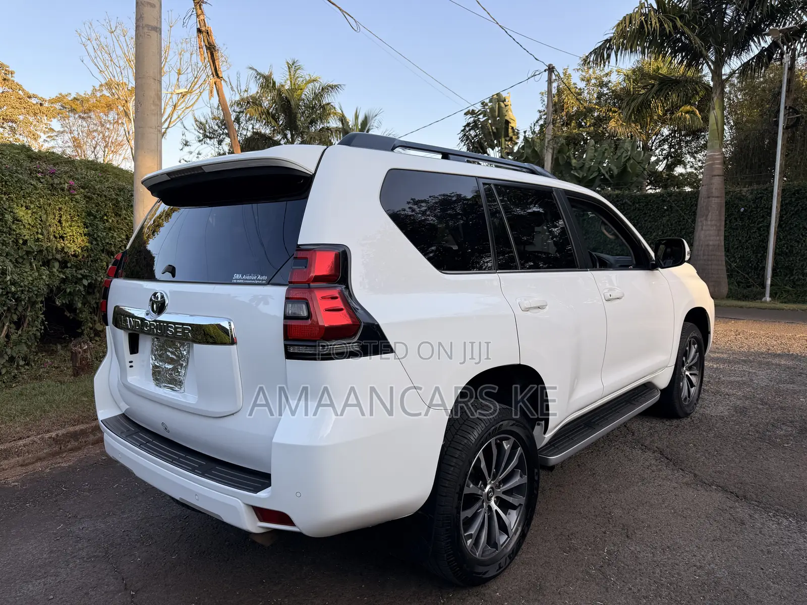 Toyota Land Cruiser Prado 2.8 2018 White