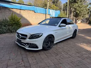 Mercedes-Benz C63 S RWD Sedan (4.0L V8 7A) 2017 White