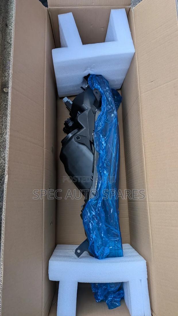 Head Light Toyota Harrier 2018 New Model With Computer Zenon - main view