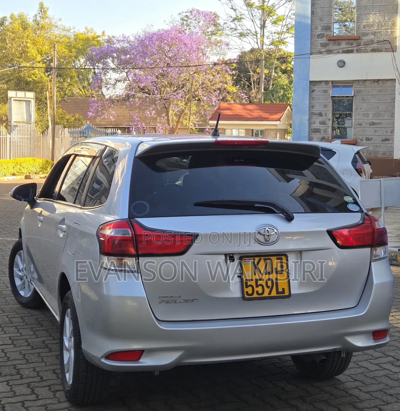 Toyota Corolla Fielder 1.5 Petrol FWD 2015 Silver