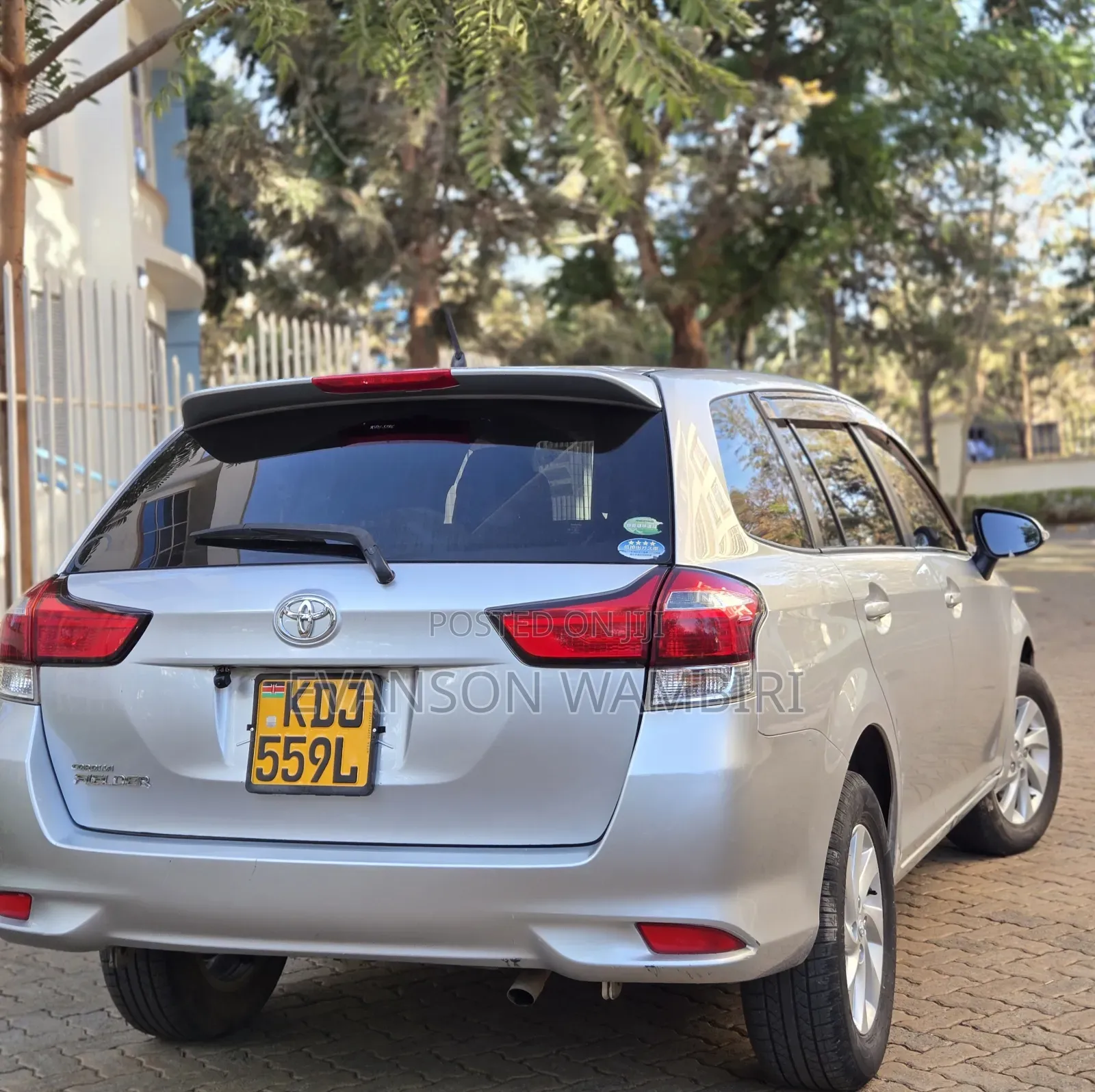 Toyota Corolla Fielder 1.5 Petrol FWD 2015 Silver