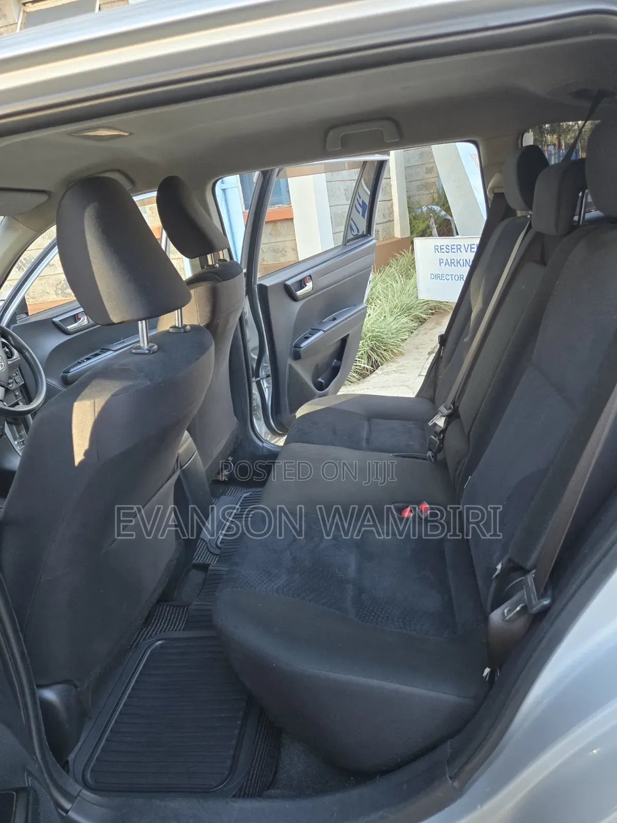 Toyota Corolla Fielder 1.5 Petrol FWD 2015 Silver