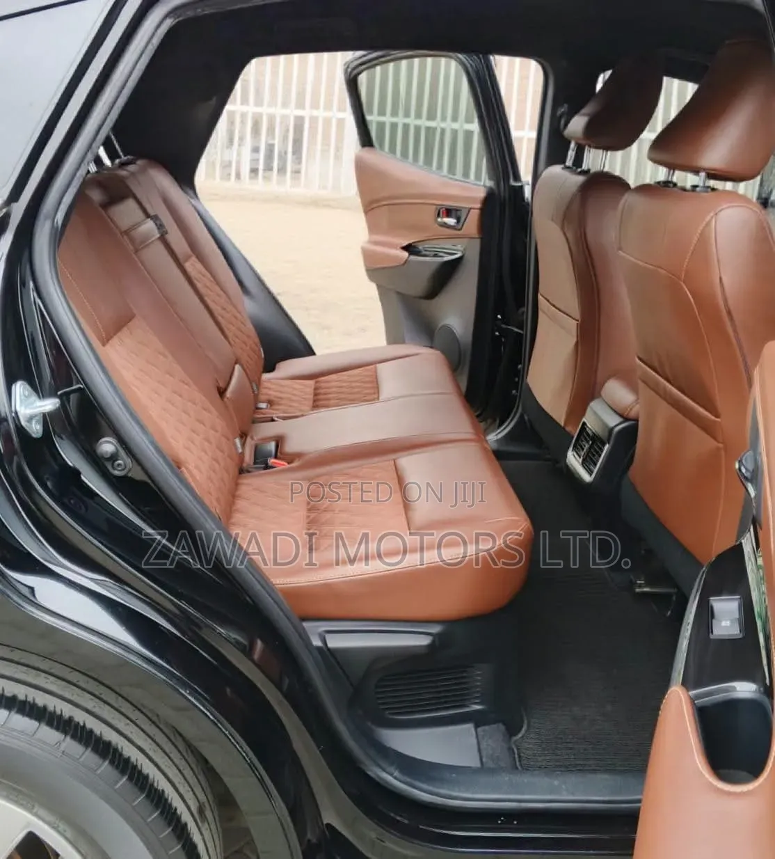 Toyota Harrier 2.0 2019 Black