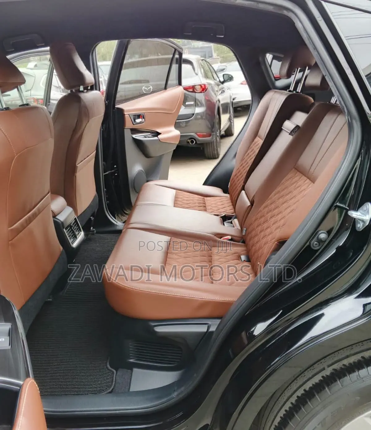 Toyota Harrier 2.0 2019 Black