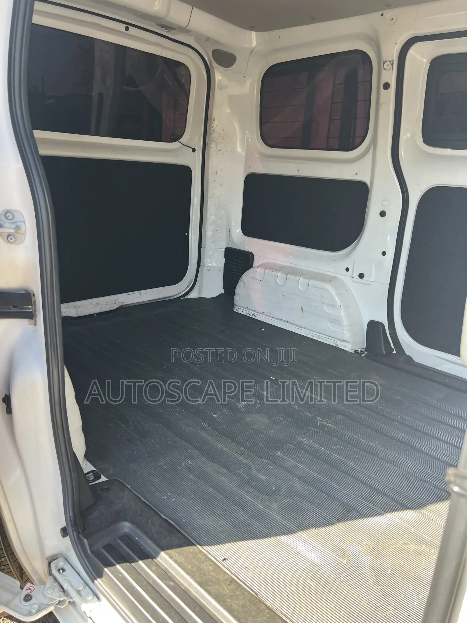 Nissan NV200 2017 White