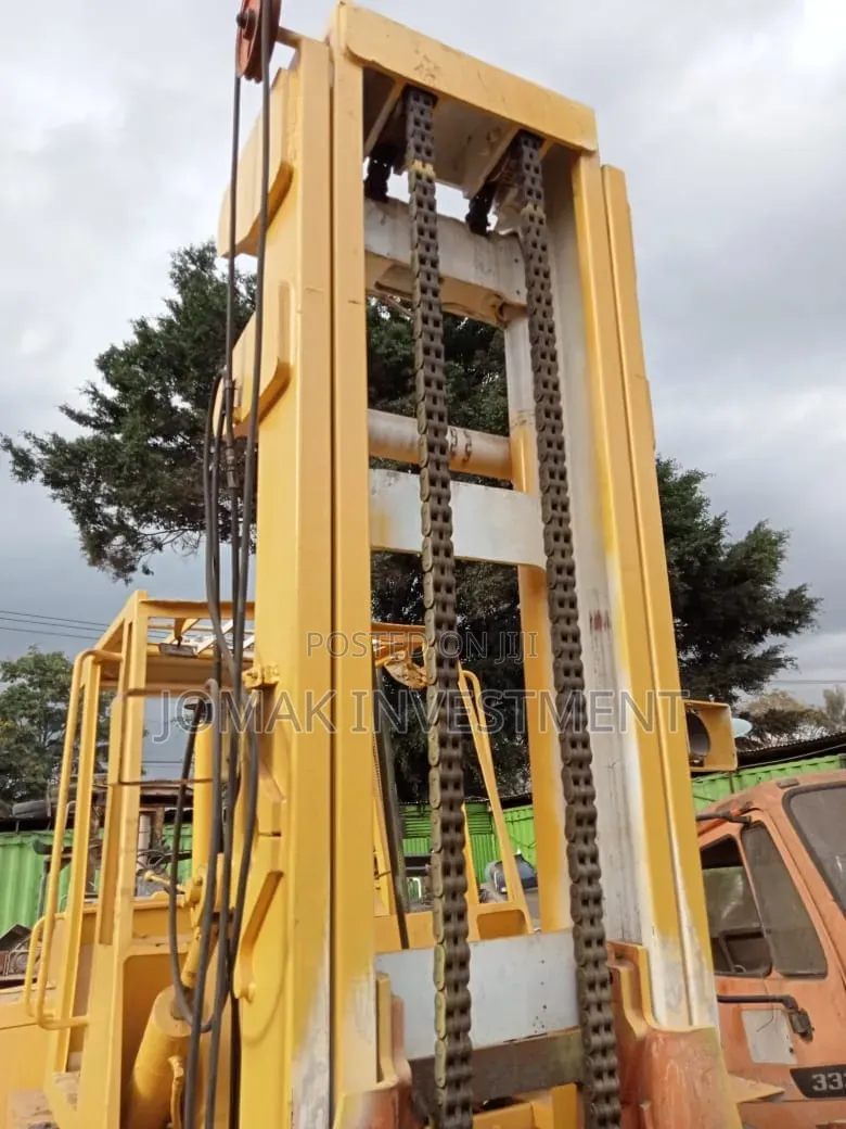 Skid Steer/Bobcat and Forklift for Hire