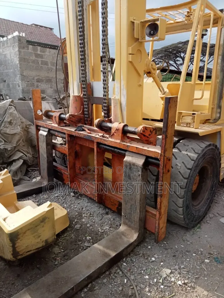 Skid Steer/Bobcat and Forklift for Hire