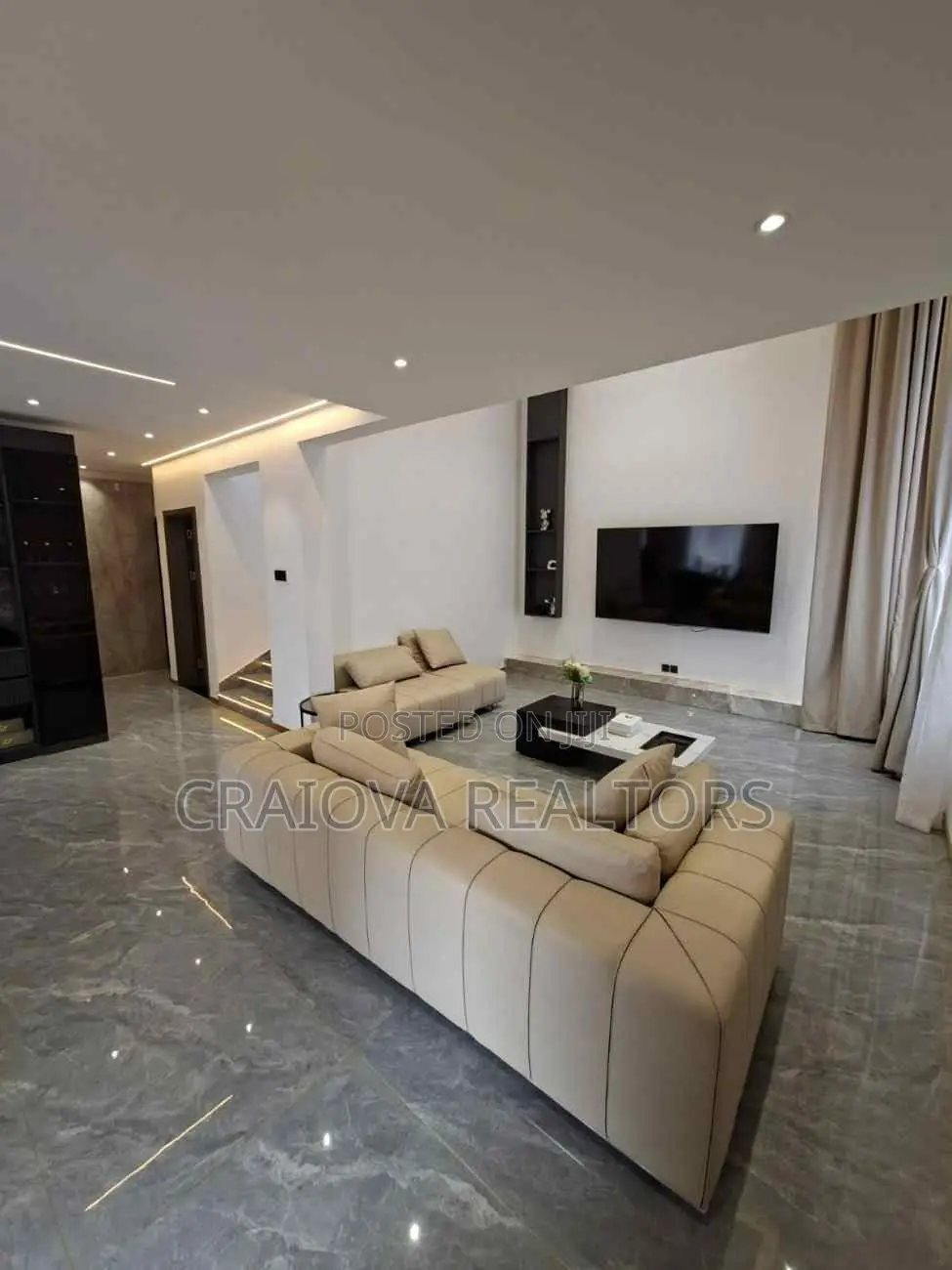 5bdrm Townhouse/Terrace in Thogoto for sale