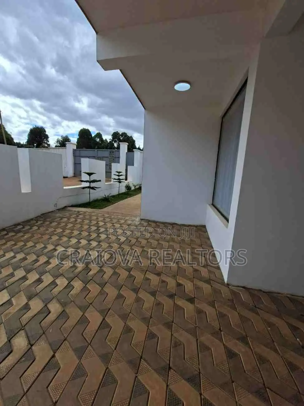 5bdrm Townhouse/Terrace in Thogoto for sale