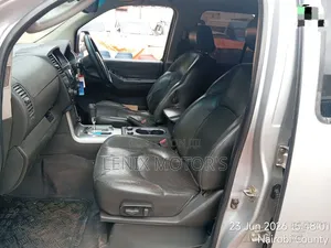 Nissan Pathfinder Platinum 4x4 2013 Silver
