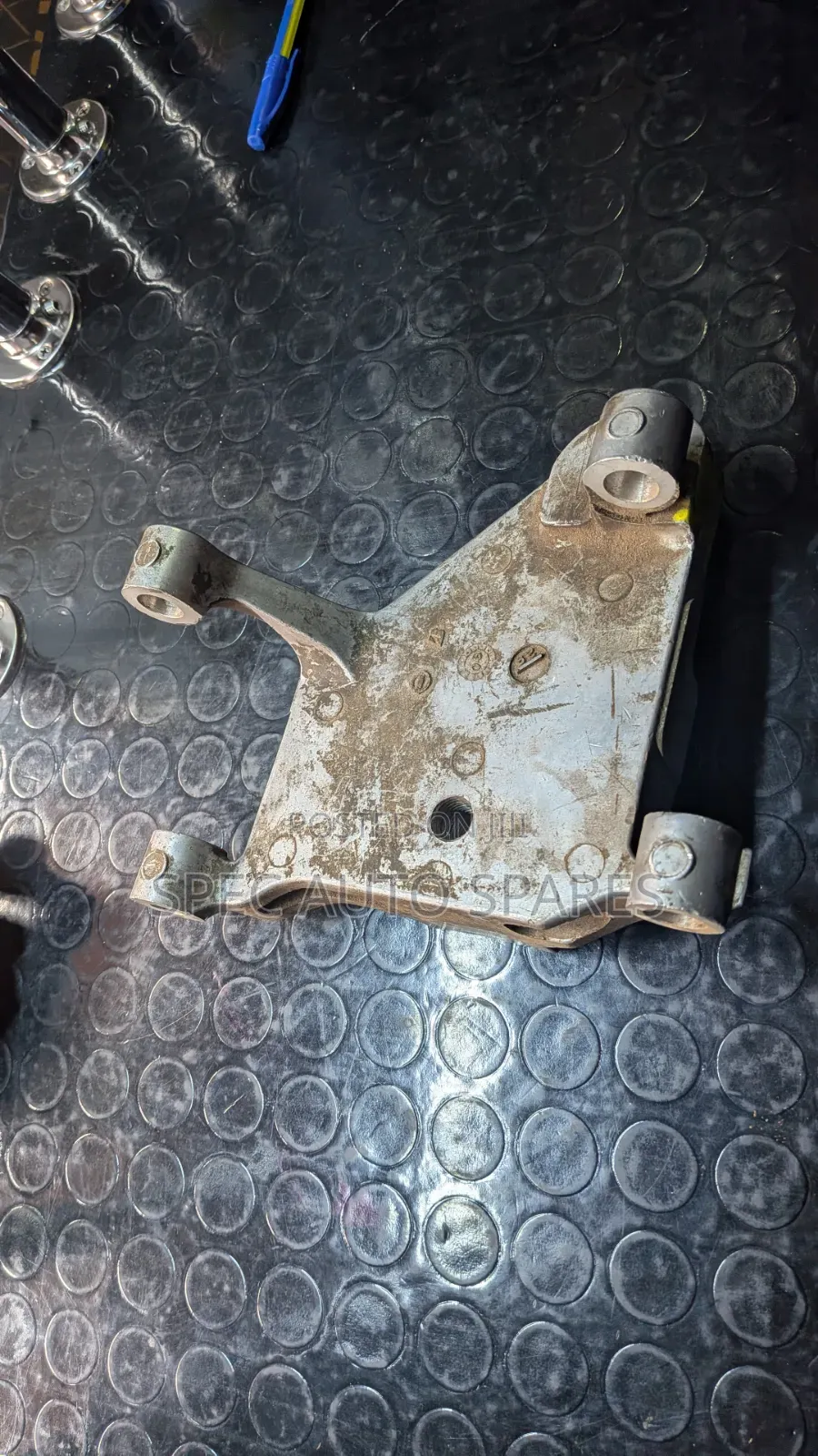 Engine Mount Bracket Nissan Tiida Sylphy Bluebird