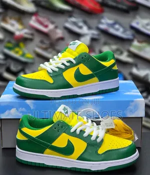 Nike SB Dunks Low "Brazil" Sneakers