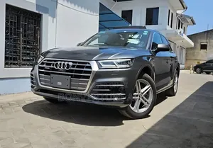 Audi Q5 2.0T Premium AWD quattro 2019 Gray