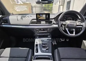 Audi Q5 2.0T Premium AWD quattro 2019 Gray