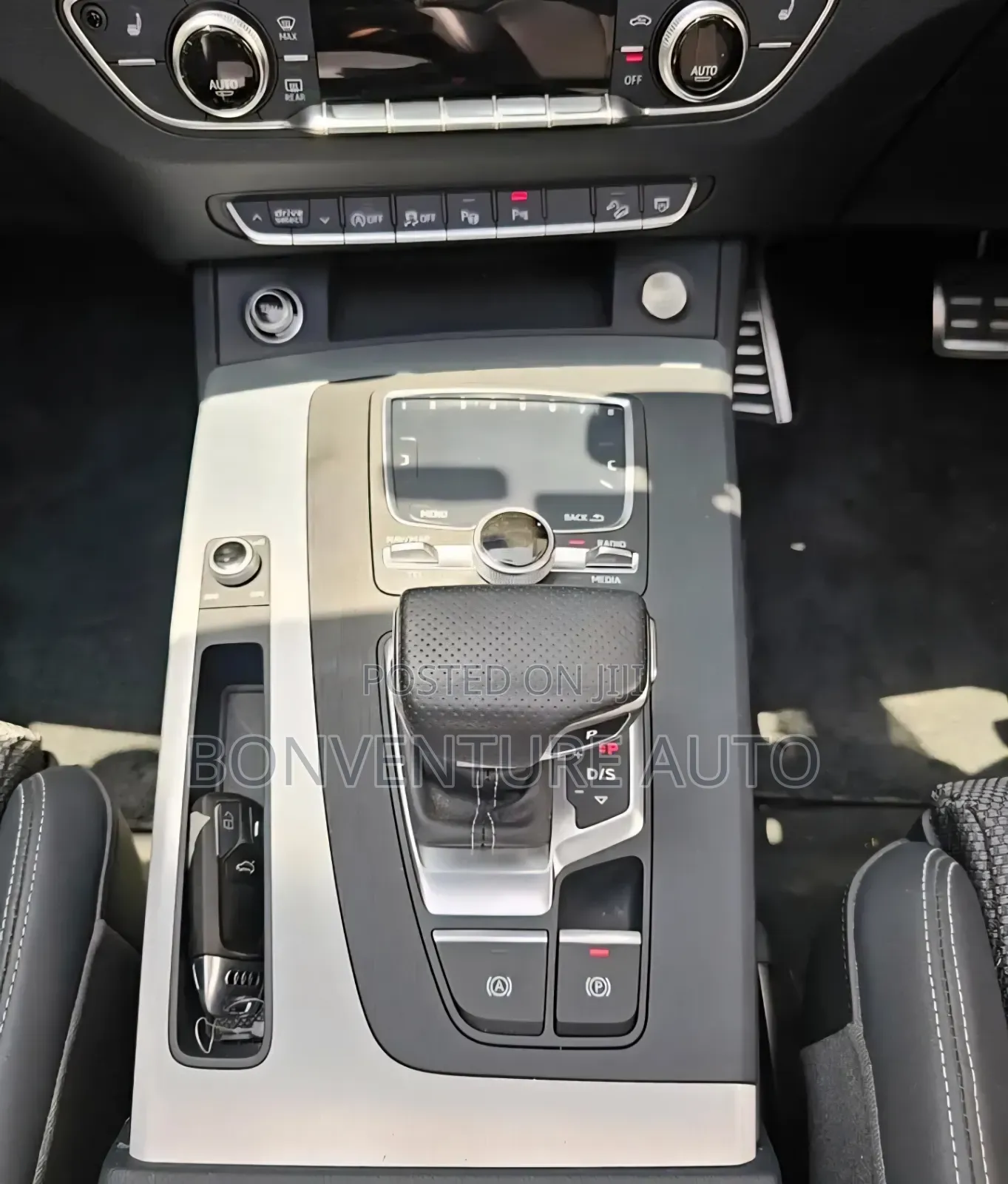 Audi Q5 2.0T Premium AWD quattro 2019 Gray