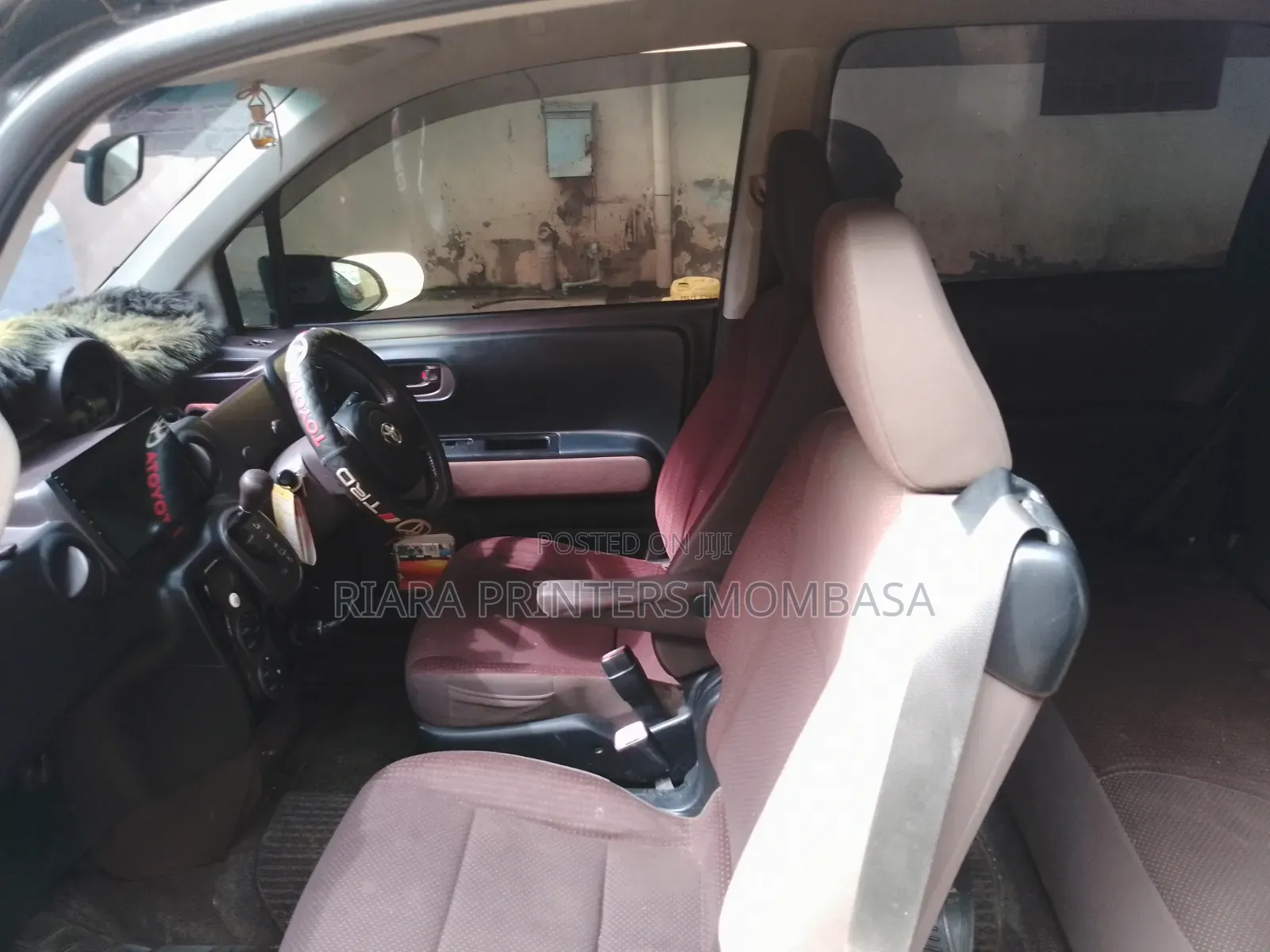 Toyota Spade 2012 Black