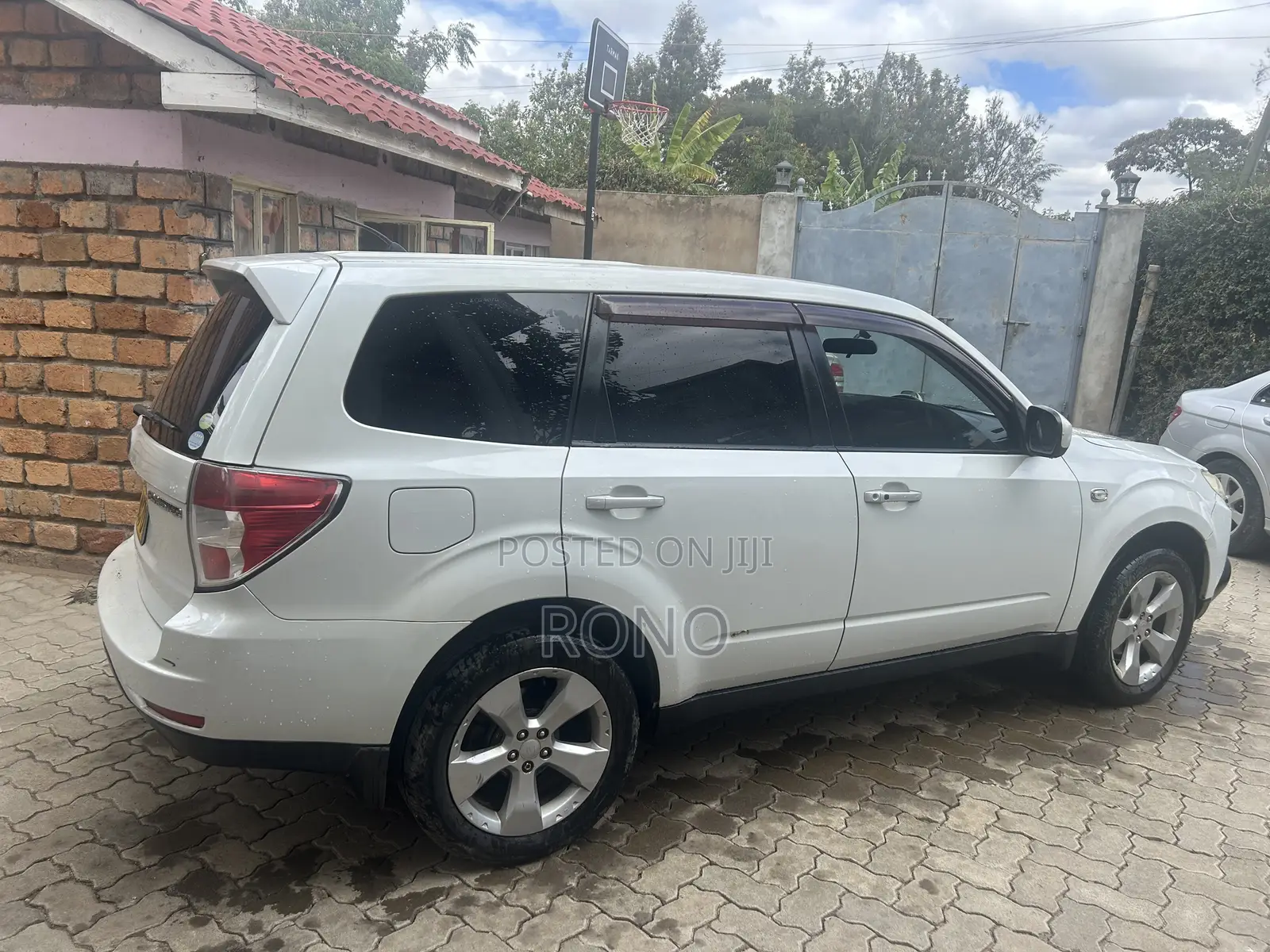 Subaru Forester 2.0D X 2009 Pearl